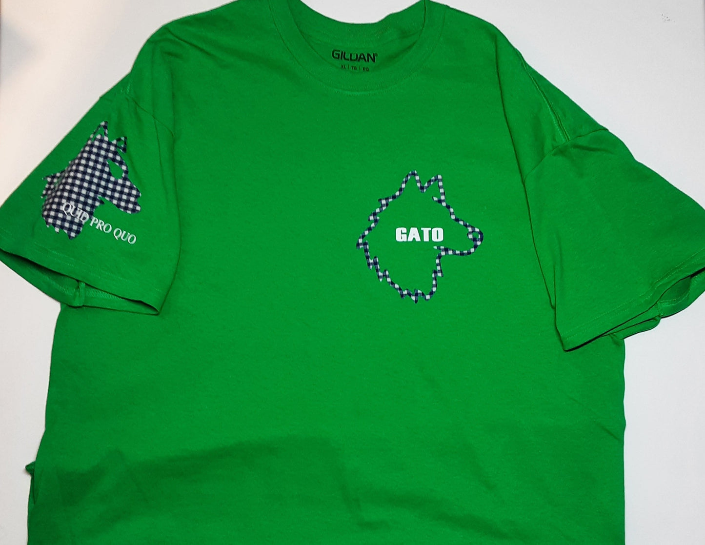 Gato - Lime Green, Blue, and White Print T-Shirt