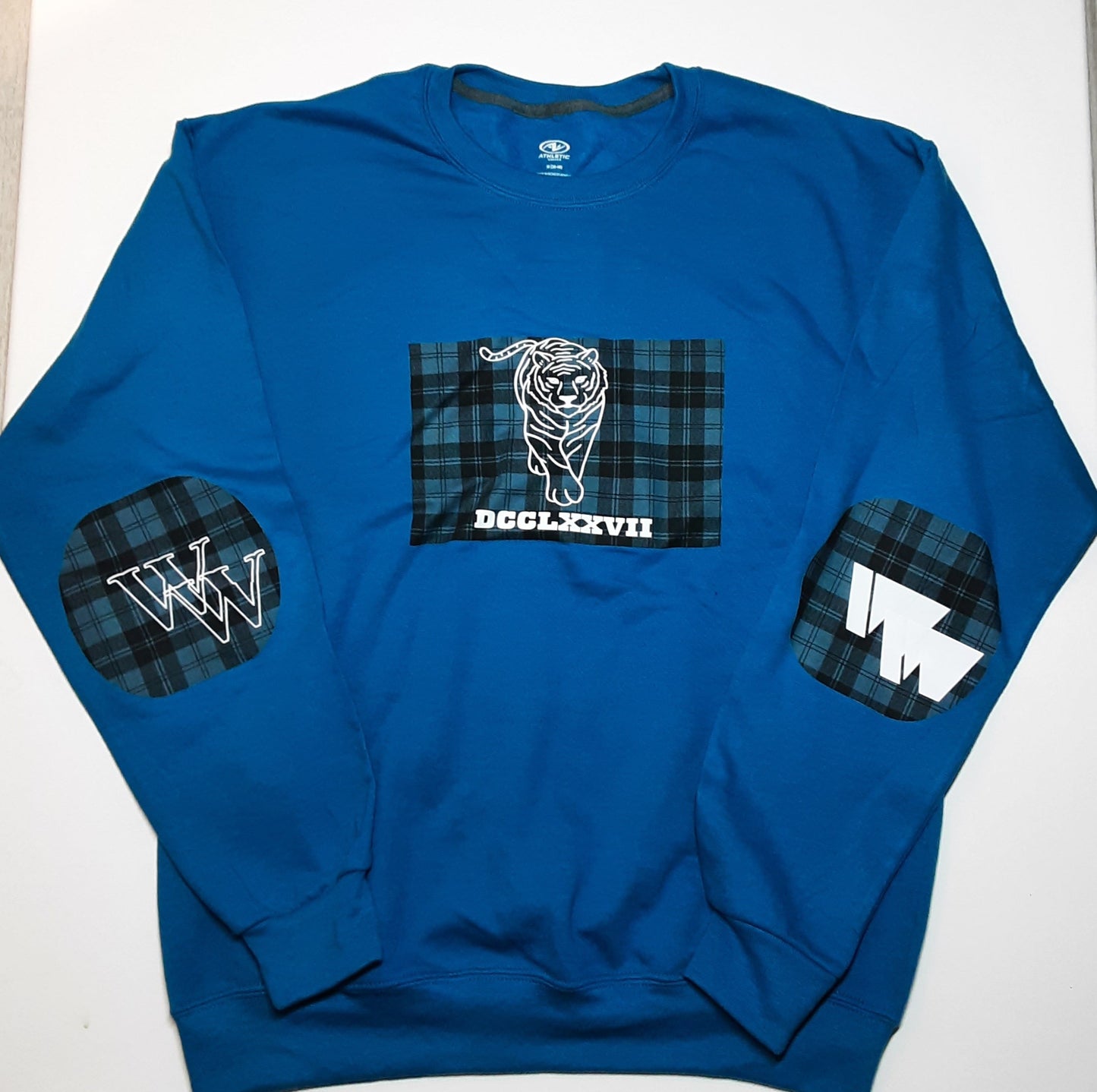 Jynx - Teal Blue and White Print Sweater